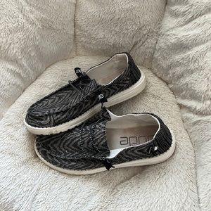 Hey Dude Wendy Zebra Striped